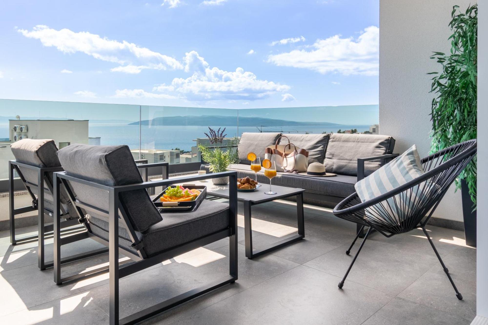 Lux Penthouse Panoramic View With Jacuzzi Apartment Makarska Exterior photo